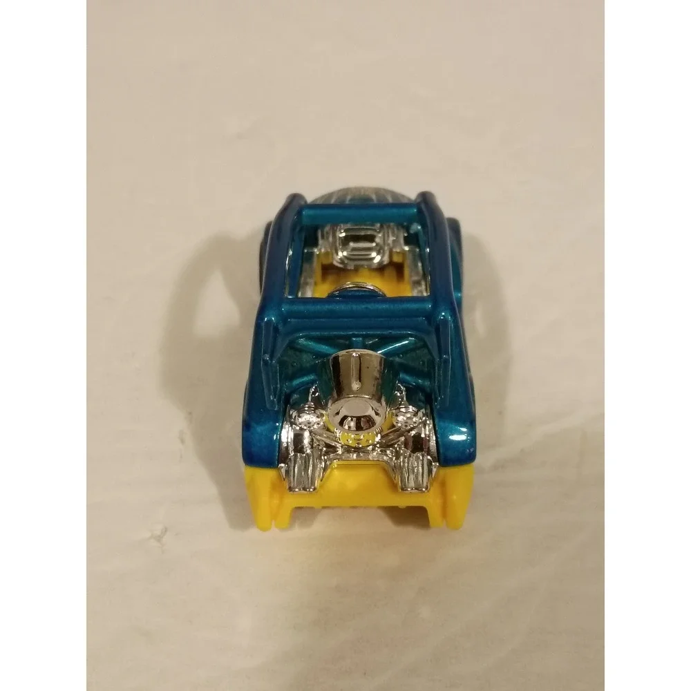 Hot Wheels Kick Kart Blue Metallic Yellow Base Diecast Car 1:64 Scale